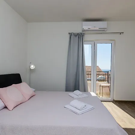 Apartment Life